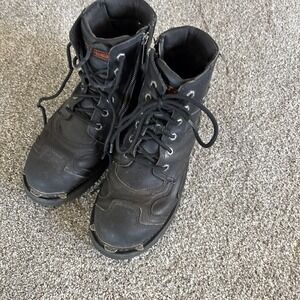 Harley Davidson 10 1/2  Motorcycle Boots Leather Black Mens Size 10.5M Damage